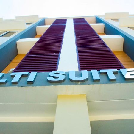 Elti Suites By Bluebookers Анхелес Экстерьер фото