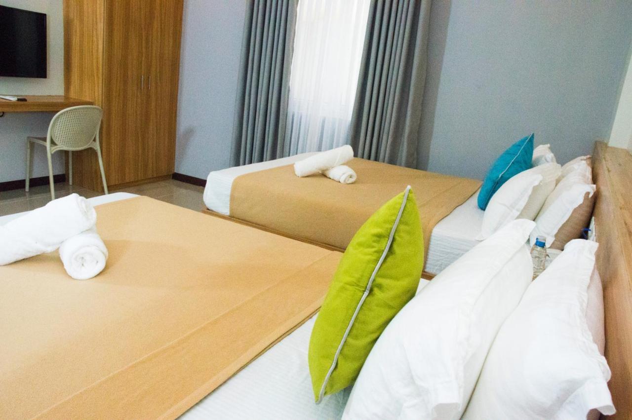 Elti Suites By Bluebookers Анхелес Экстерьер фото