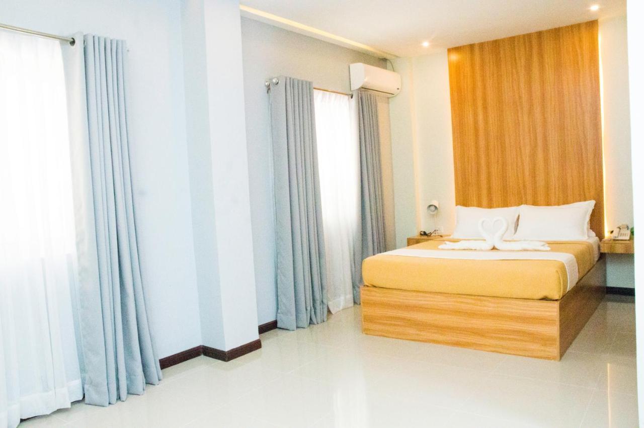 Elti Suites By Bluebookers Анхелес Экстерьер фото